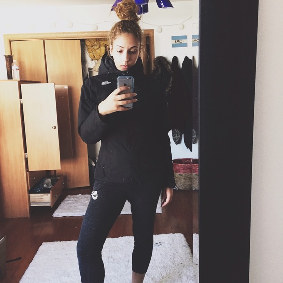 SOLD ON ANOTHER SITE! the north face winter coat. - Picture 4 of 4