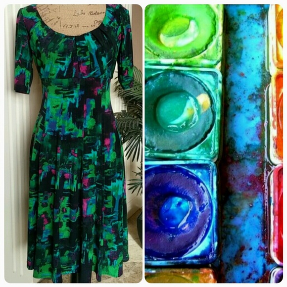 London Style Dresses & Skirts - Vibrant watercolor print dress
