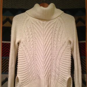 Turtle neck sweater