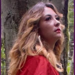 Meet your Posher, Paola