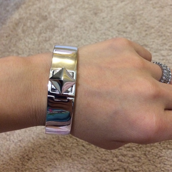 🌟SOLD🌟Kate Spade silver bangle