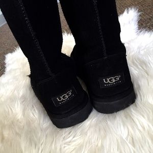 Tall Ugg Boots (Black)