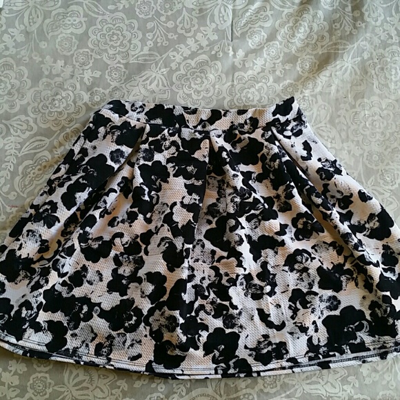 Waist high skater skirt