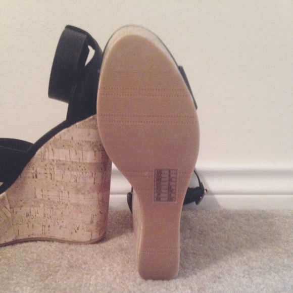 SOLD - Picture 3 of 3