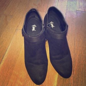 Fioni high heel booties size 9