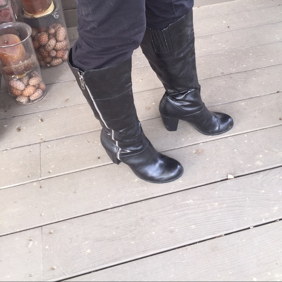 American Eagle black boots! - Picture 3 of 4