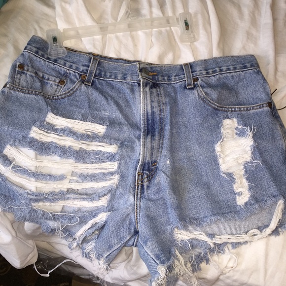 Levi cut up shorts