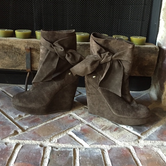 Calvin Klein brown suede booties