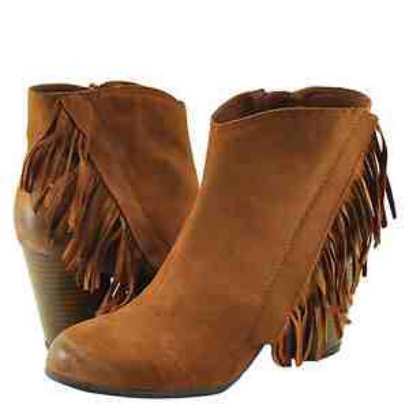 Qupid Shoes - *Sold*🛍Qupid Sake-11 Faux Suede Fringe Heel🛍