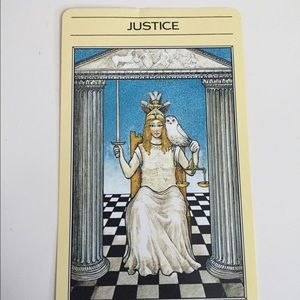 Meet your Posher, Liana