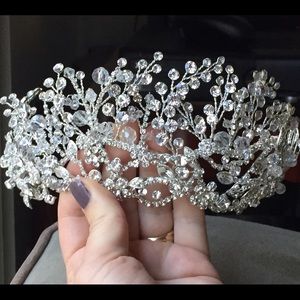 Beautiful swarovski headpiece-willing to negotiate