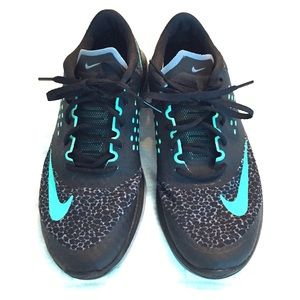 Nike size 7 turquoise/black/grey leopard print