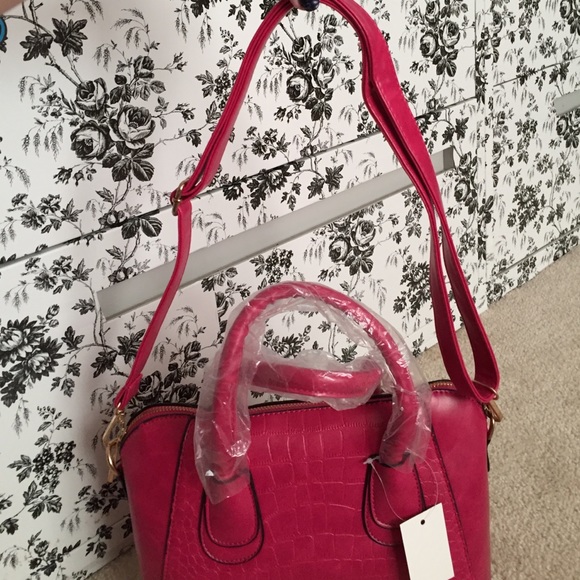 Sold in bundle - Picture 3 of 3