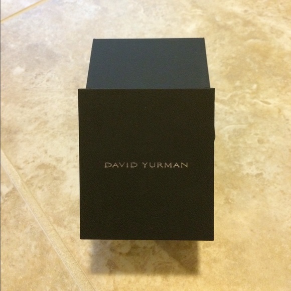 ⭐️⭐️SOLD⭐️⭐️ David Yurman bracelet gift box