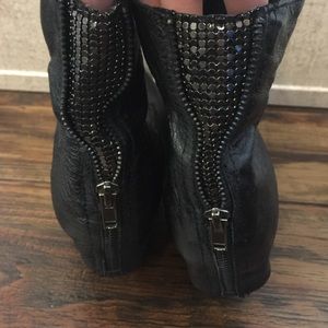 Naughty Monkey black sequin Booties