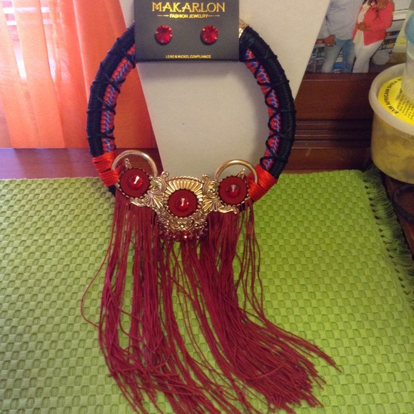 Necklace - Picture 3 of 3