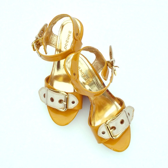 Mustard Cork Wedges
