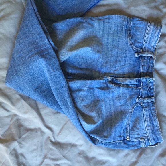 Abercrombie jeans super comfy - Picture 3 of 3