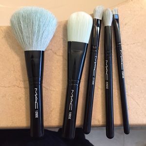 MAC X LIZ GOLDWYN 5 PIECE BRUSH SET
