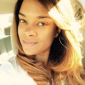 Meet your Posher, Inas