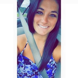 Meet your Posher, Olivia