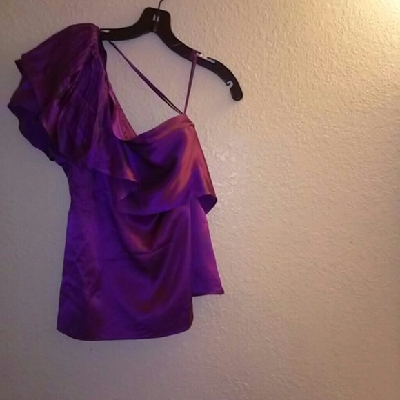 💜 BCBG MaxAzria Blouse 💜