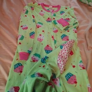Circo youth xl 14/16 footed pajamas