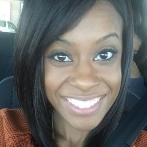 Meet your Posher, Desirae