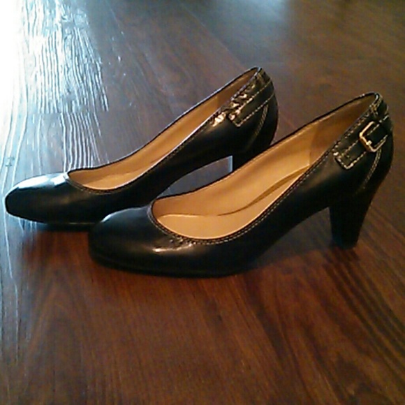 Lauren by Ralph Lauren black heels