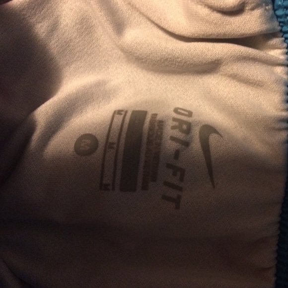 Nike shorts - Picture 2 of 3