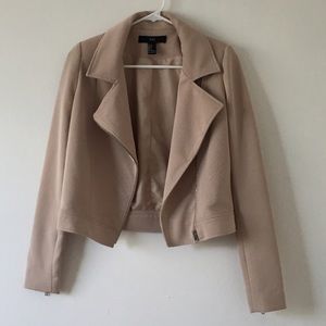 Never been worn XXI blazer.