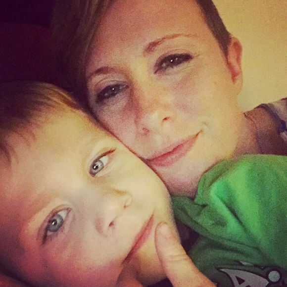 Meet your Posher, Stephanie - Picture 2 of 6