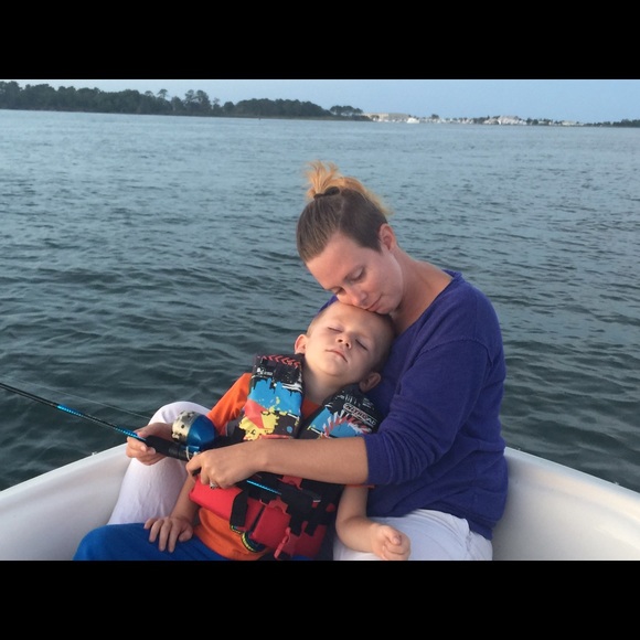 Meet your Posher, Stephanie - Picture 3 of 6