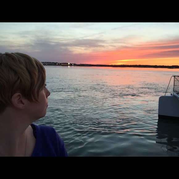 Meet your Posher, Stephanie - Picture 4 of 6