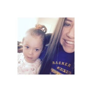 Meet your Posher, Elizabeth