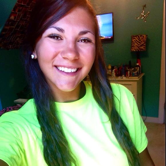 Meet your Posher, Mikayla