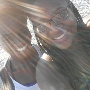 Meet your Posher, Deja