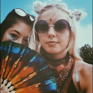 Meet your Posher, Moni Coco