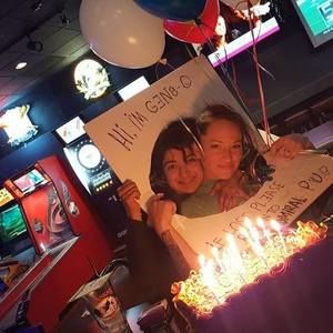 Meet your Posher, Iris