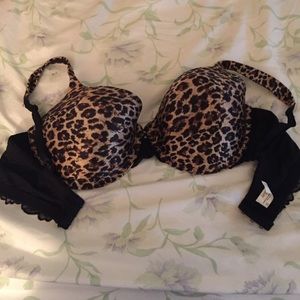 Fabulous tiger print bra!