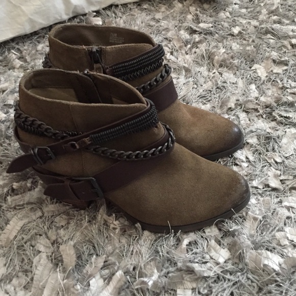 Trouvé Booties