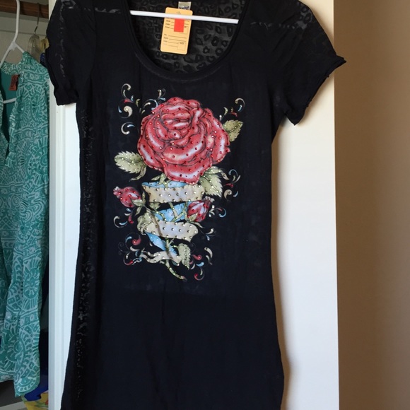Burn out long tee shirt with rose design
