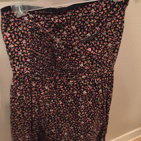 Summer dress - Picture 2 of 2