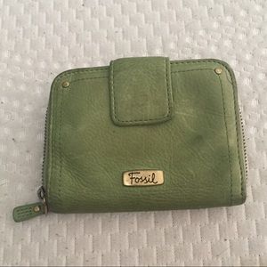 Green fossil wallet