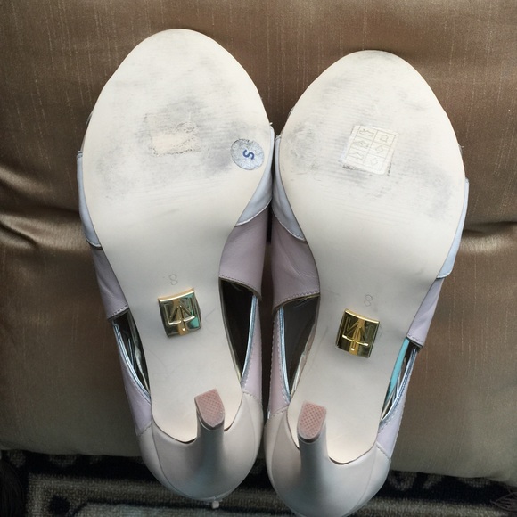 ๐HP๐ x2 Truth or dare by Madonna two tone sandal - Picture 4 of 4