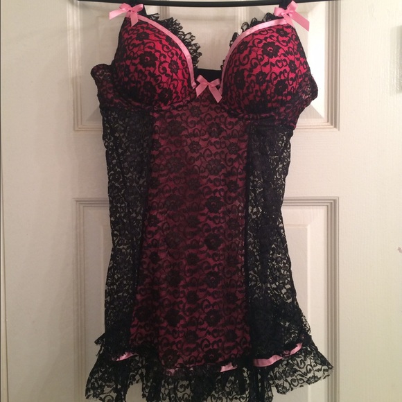 SOLD//Lace slip with garters - Picture 1 of 4