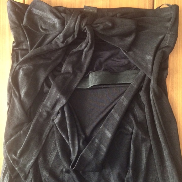 Guess | black tube top, bow tie back - Picture 4 of 4