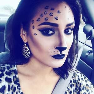 Meet your Posher, Celina