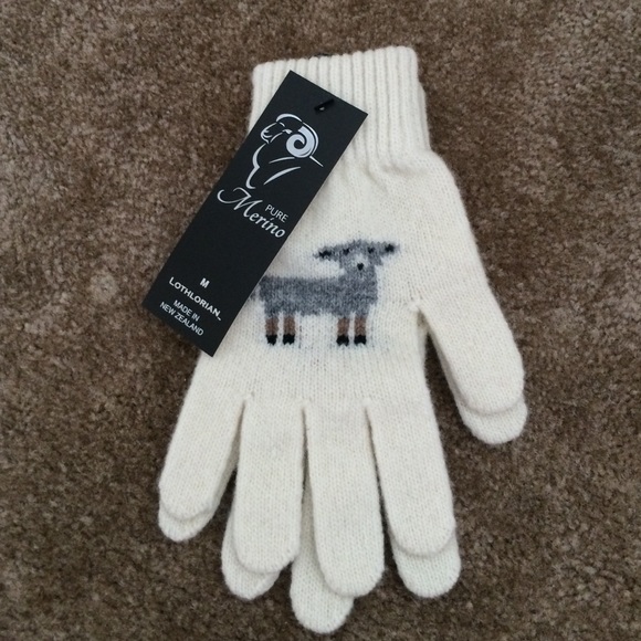 100% merino wool gloves