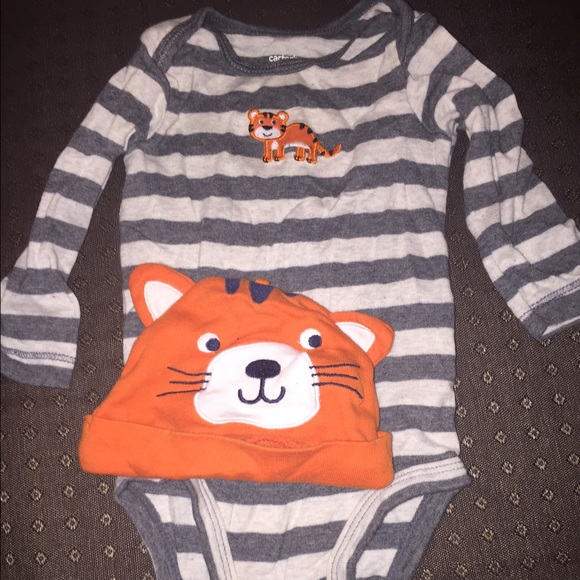 Baby tiger onesie!🦁
